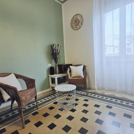 Azzurra Ridi Che Ti Passa *