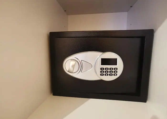 Azzurra Ridi Che Ti Passa 4* Αλάσιο