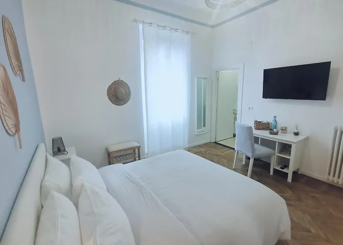 Πανσιόν Azzurra Ridi Che Ti Passa 4*